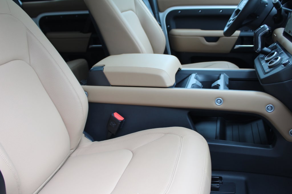 New 2025 Land Rover Defender 110 S 300PS SUV