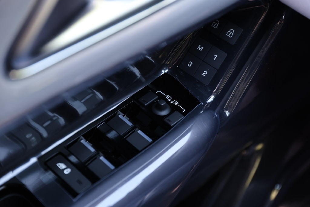 2026 Land Rover Range Rover Velar Dynamic SE - Photo 16
