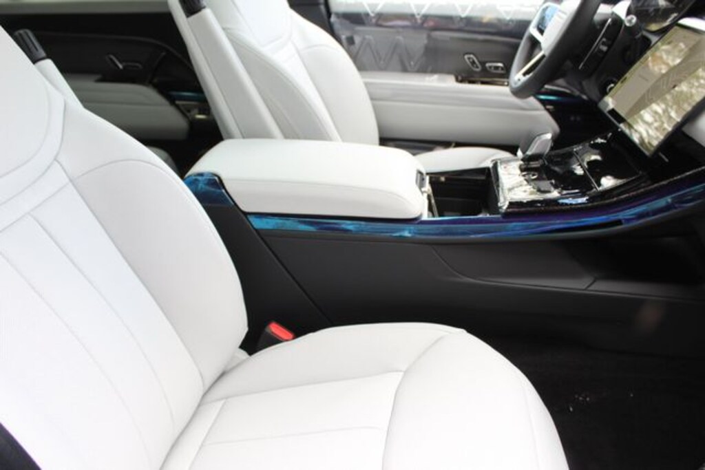 New 2025 Land Rover Range Rover Sport SE SUV