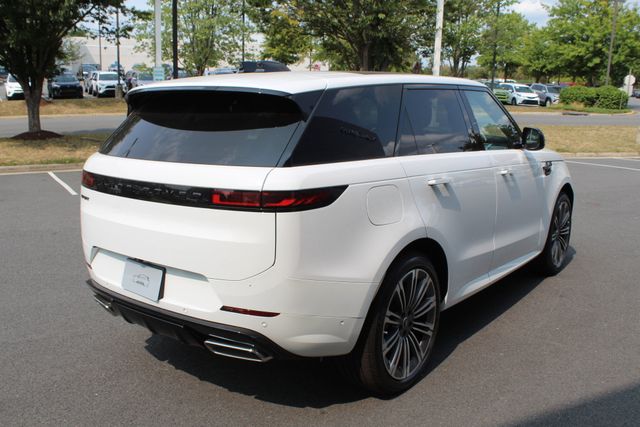 2025 Land Rover Range Rover Sport SE photo 2