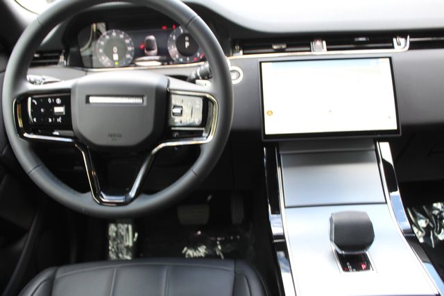 2025 Land Rover Range Rover Evoque S photo 4