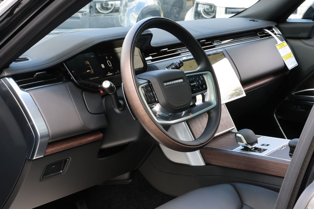 2026 Land Rover Range Rover SE - Photo 6