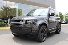 2025 Land Rover Defender 90 V8 SUV