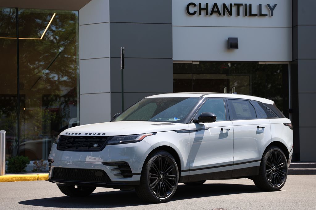 2026 Land Rover Range Rover Velar P250 Dynamic SE's photo