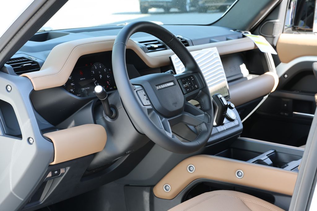 2026 Land Rover Defender X-Dynamic SE - Photo 16
