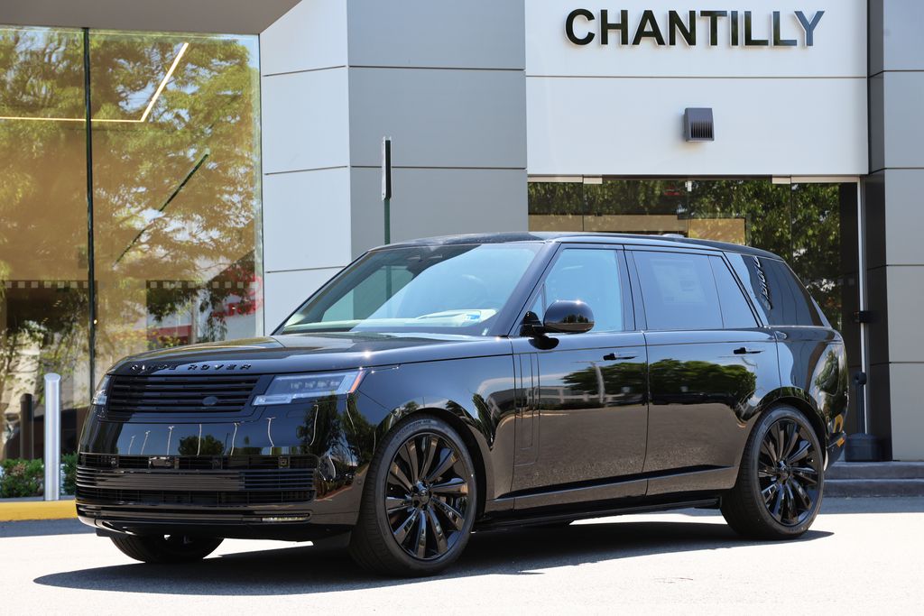2026 Land Rover Range Rover 4.4 SV Black LWB's photo
