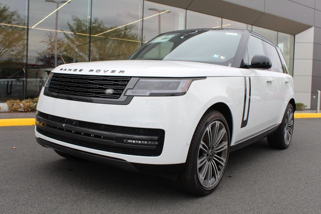 2025 Land Rover Range Rover SUV 