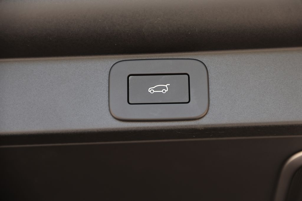 2026 Land Rover Range Rover SV - Photo 22