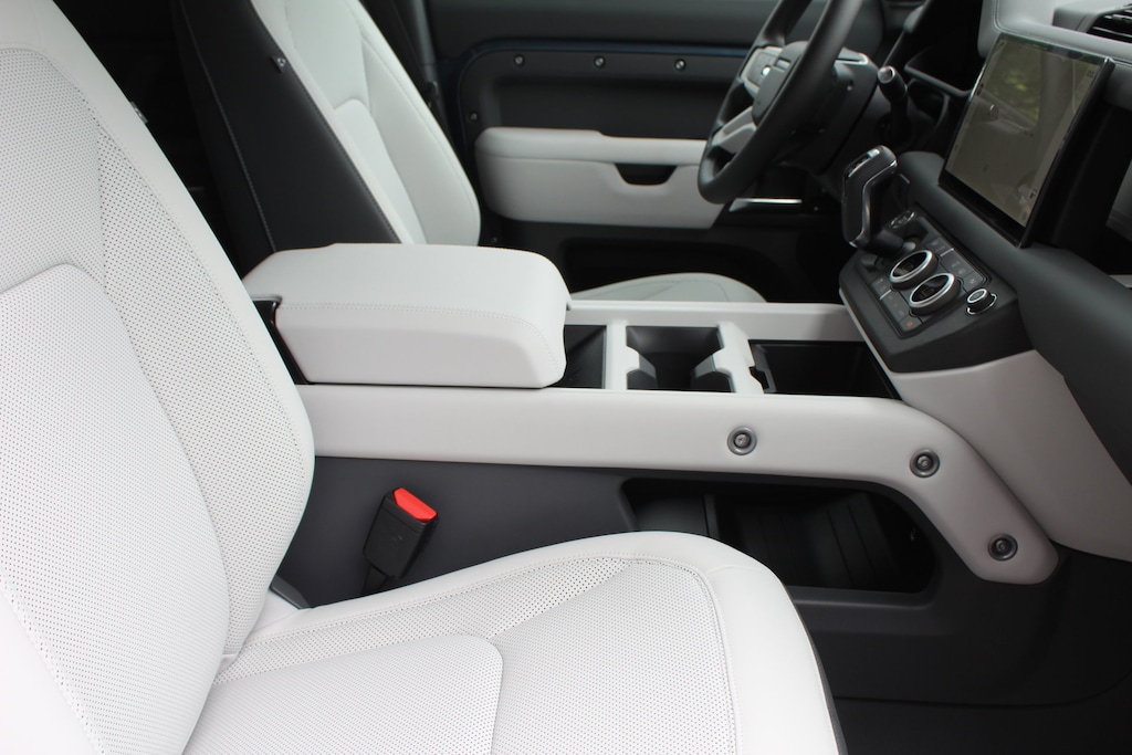 New 2025 Land Rover Defender 110 S 300PS SUV