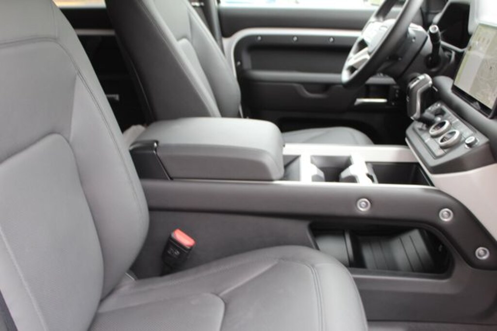 New 2025 Land Rover Defender 110 S SUV