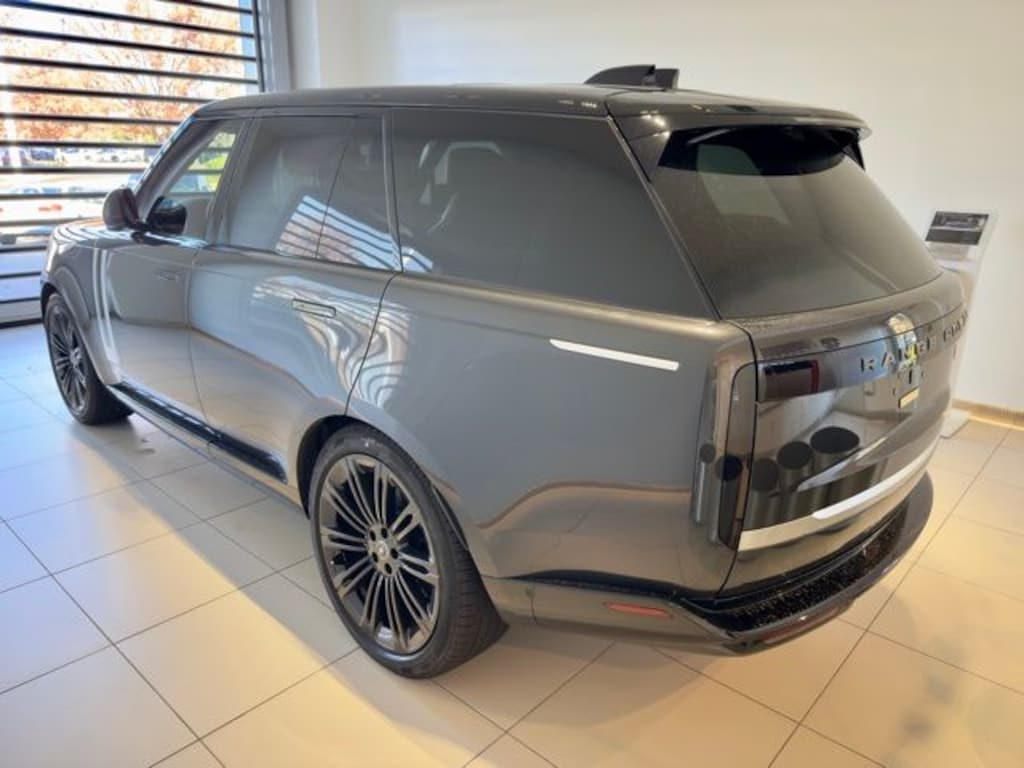 Certified 2025 Land Rover Range Rover P615 SV SUV