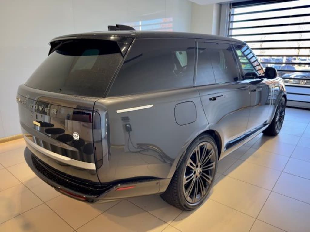 Certified 2025 Land Rover Range Rover P615 SV SUV