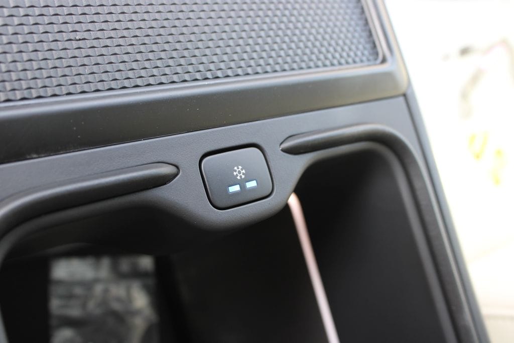 2026 Land Rover Range Rover SE - Photo 16