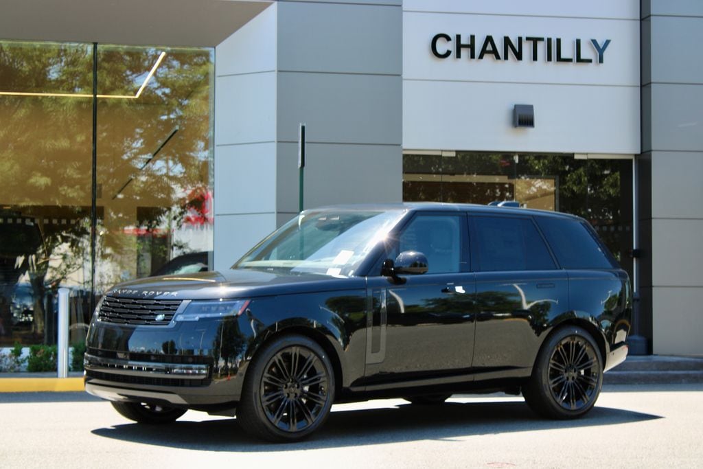 2026 Land Rover Range Rover 3.0 SE SWB's photo
