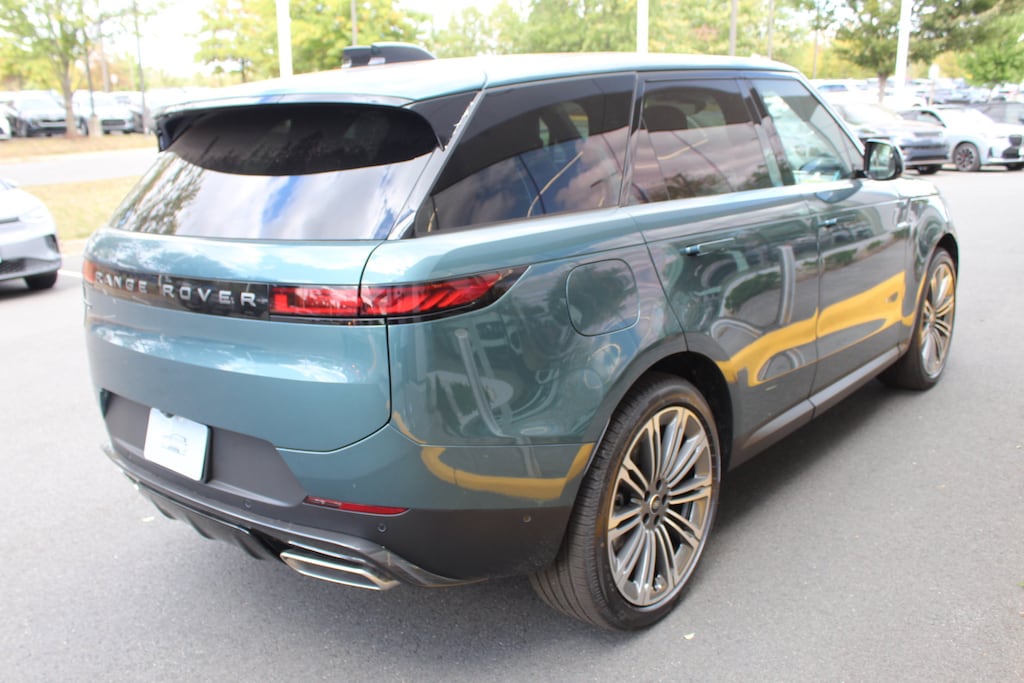 New 2025 Land Rover Range Rover Sport SE 360PS SUV