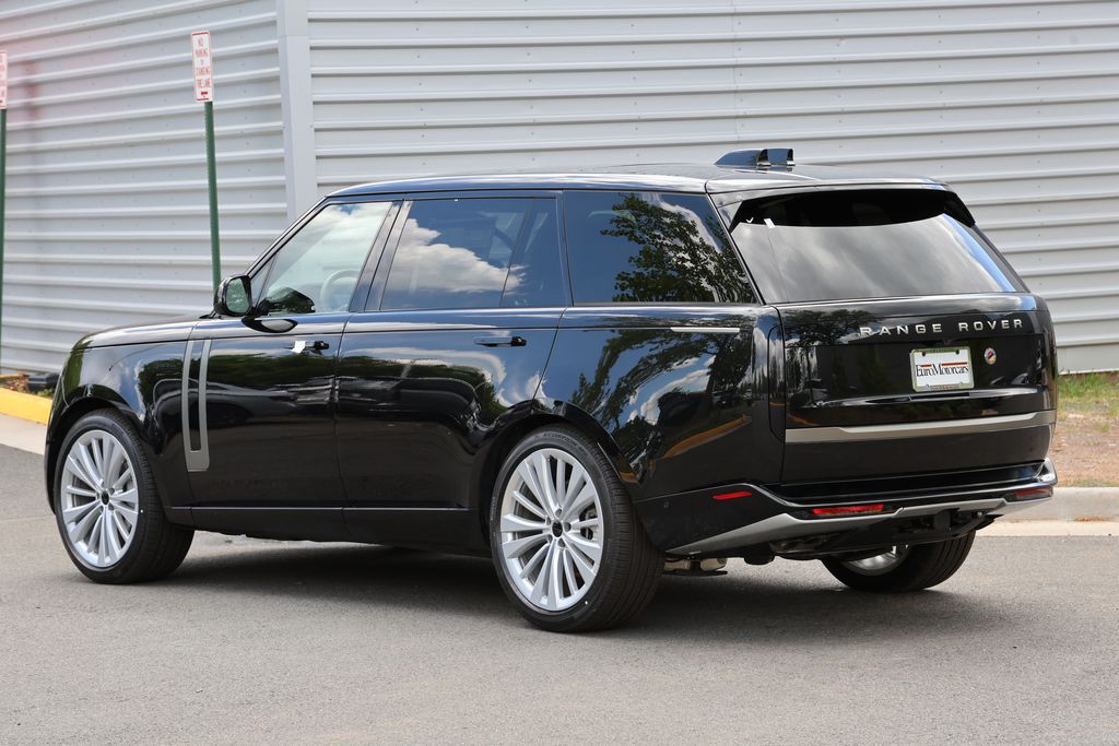 2026 Land Rover Range Rover SE - Photo 3