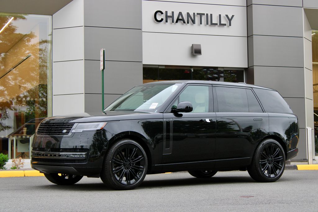 2026 Land Rover Range Rover 3.0 SE LWB 7's photo