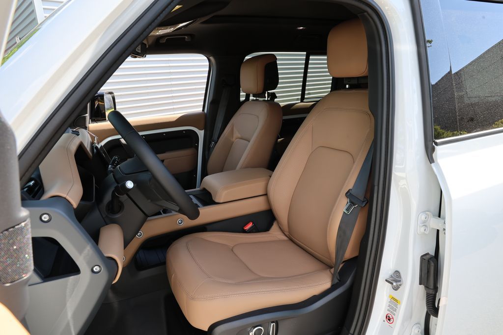 2026 Land Rover Defender X-Dynamic SE - Photo 19