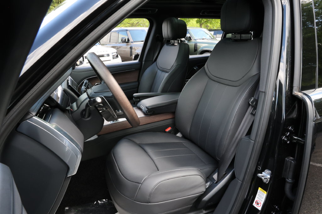 2026 Land Rover Range Rover SE - Photo 12