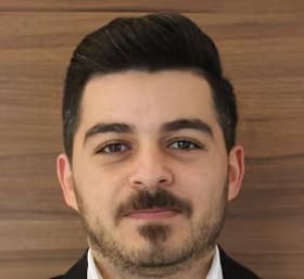 Staff member Omar Al Qaraghuli from ID_3b7463