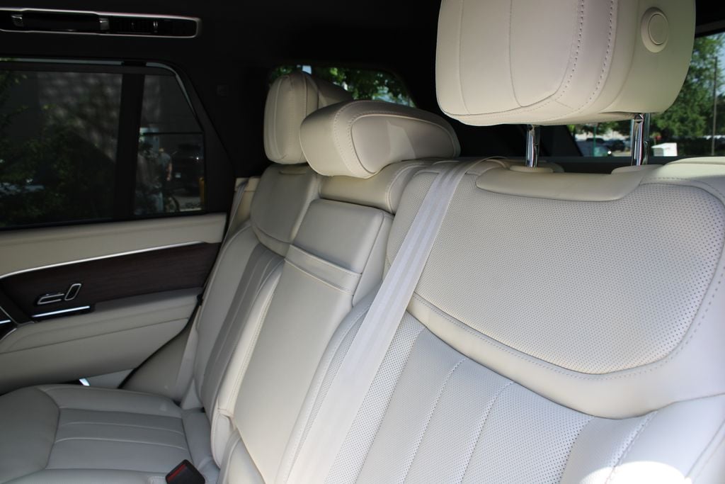 2026 Land Rover Range Rover SE - Photo 7