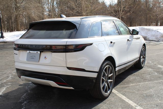 2026 Land Rover Range Rover Velar Dynamic SE