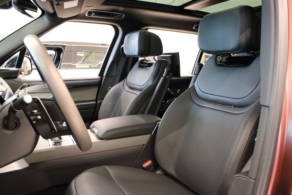 2026 Land Rover Range Rover SV - Photo 26