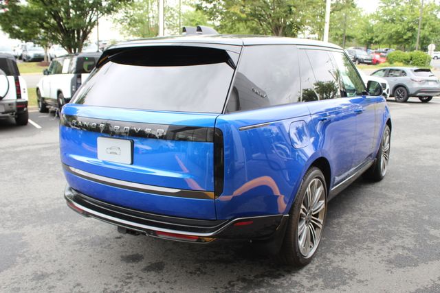 2025 Land Rover Range Rover Autobiography photo 2