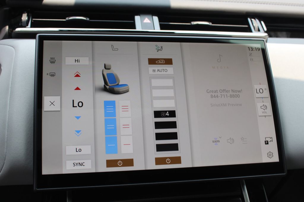 2026 Land Rover Range Rover Velar Dynamic SE - Photo 17
