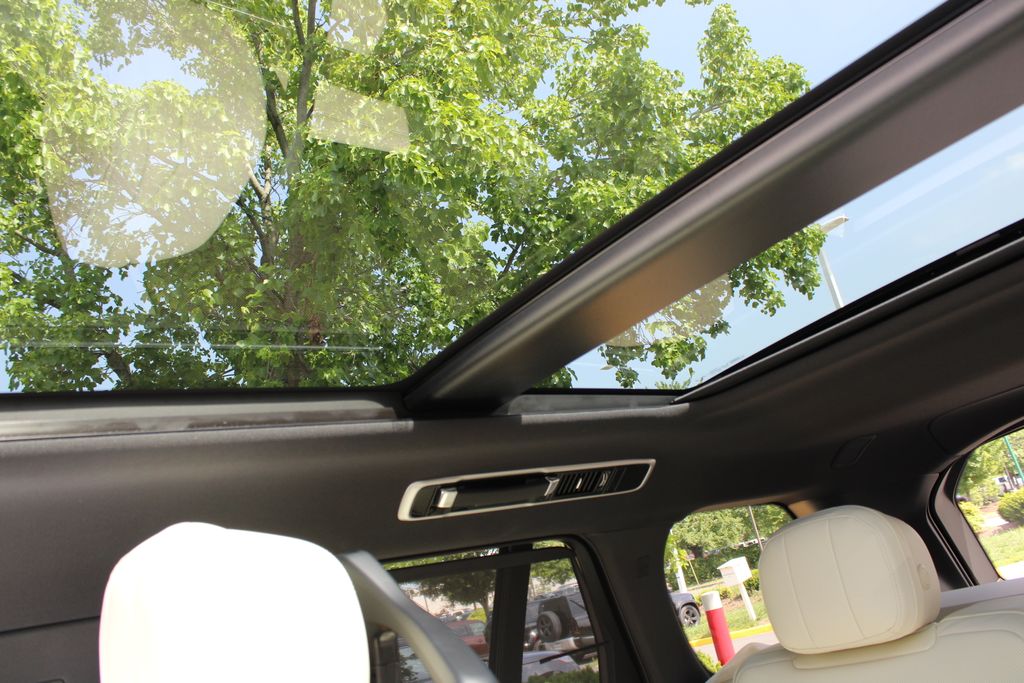 2026 Land Rover Range Rover SE - Photo 24