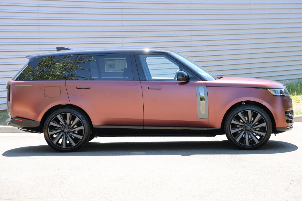 2026 Land Rover Range Rover SV - Photo 8