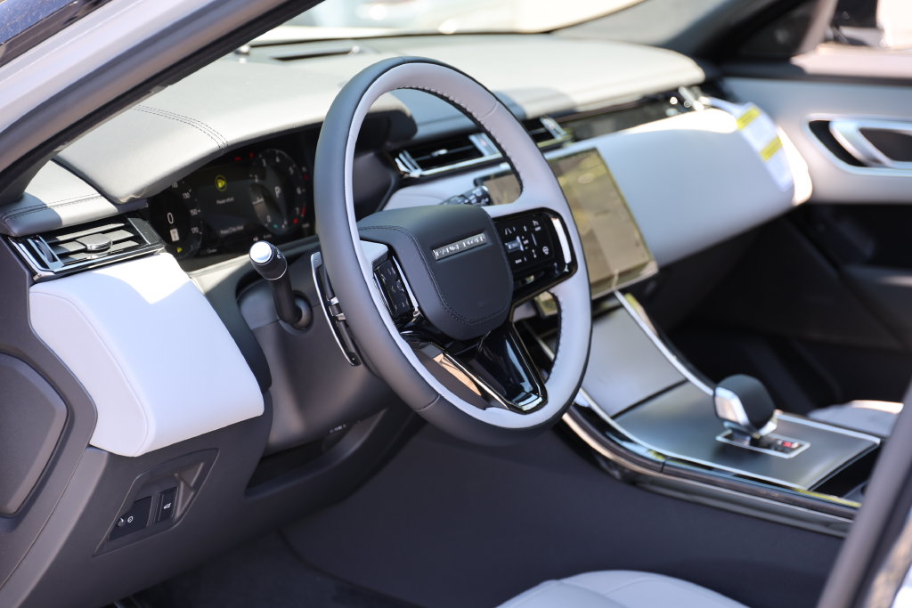 2026 Land Rover Range Rover Velar Dynamic SE - Photo 11