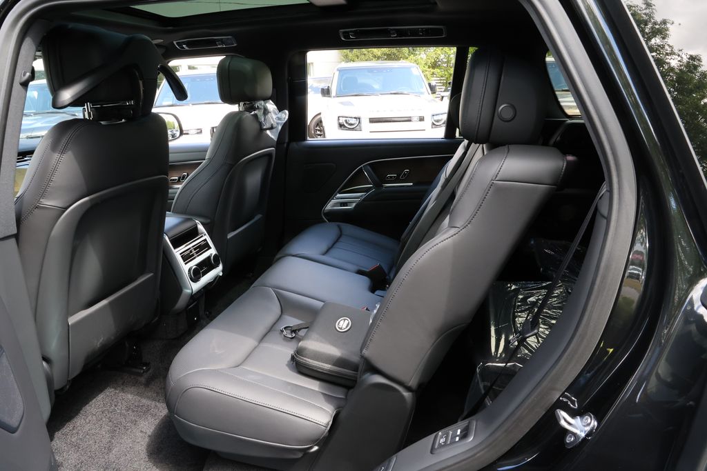 2026 Land Rover Range Rover SE - Photo 12