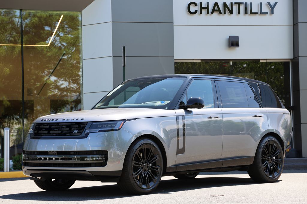 2026 Land Rover Range Rover 3.0 SE LWB 7's photo