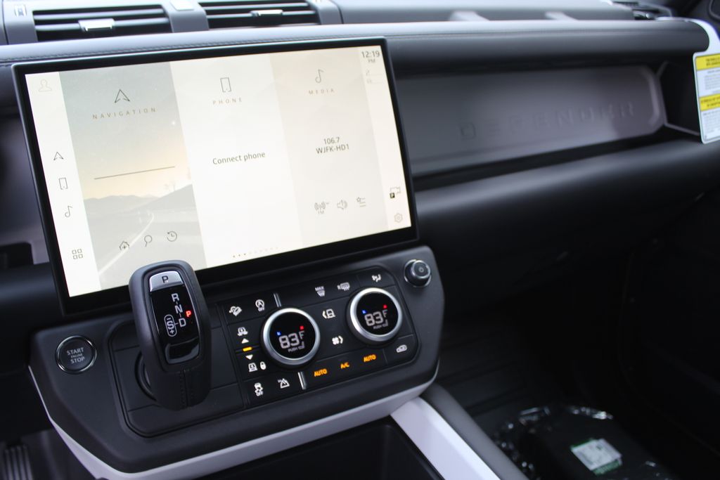 2026 Land Rover Defender X-Dynamic SE - Photo 13