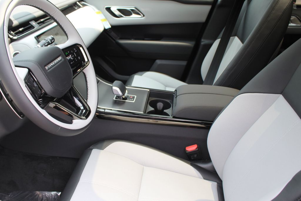 2026 Land Rover Range Rover Velar Dynamic SE - Photo 18