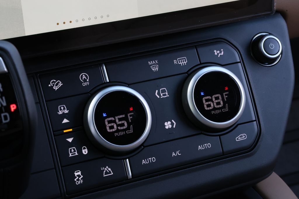 2026 Land Rover Defender X-Dynamic SE - Photo 25