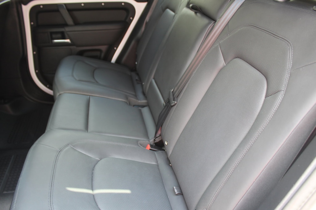 Certified 2025 Land Rover Defender 110 X-Dynamic SE SUV