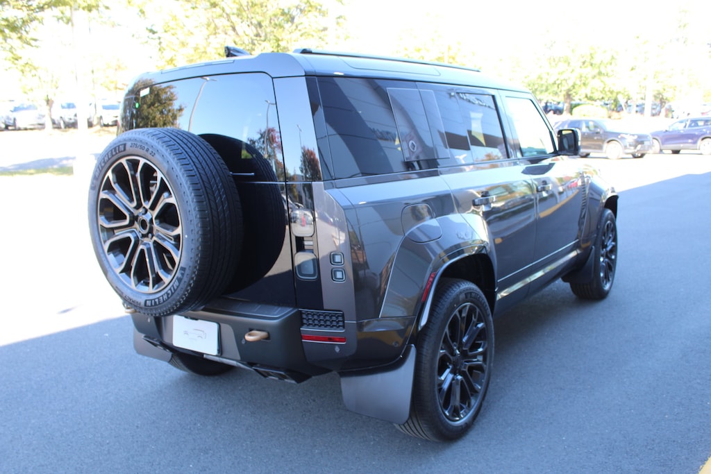 New 2026 Land Rover Defender 110 Octa 635PS SUV