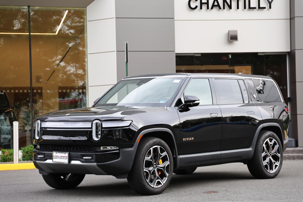 2022 Rivian R1S Launch Edition's photo
