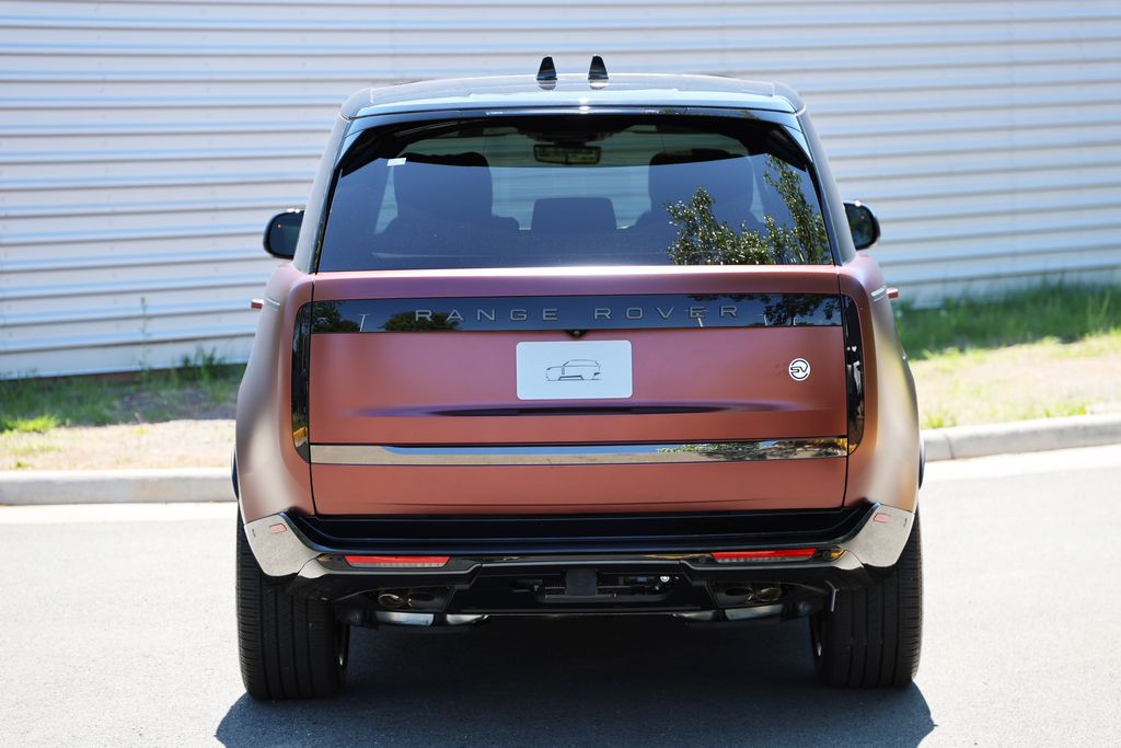 2026 Land Rover Range Rover SV - Photo 4
