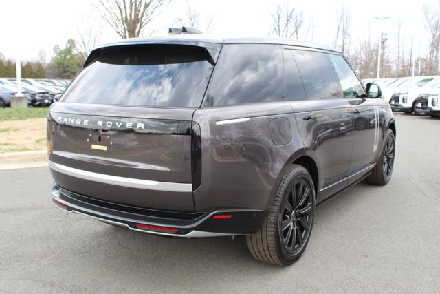 2025 Land Rover Range Rover Autobiography photo 2
