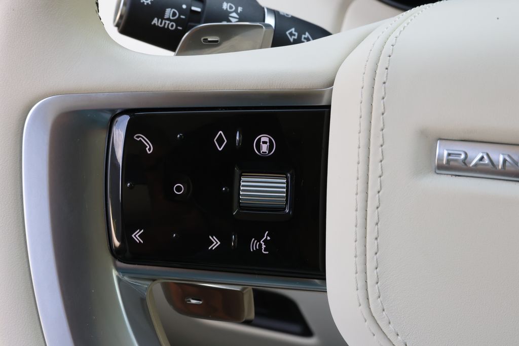 2025 Land Rover Range Rover SE - Photo 18