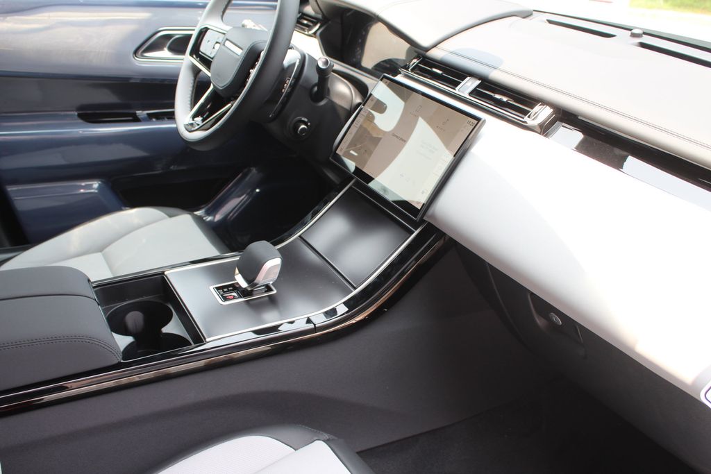 2026 Land Rover Range Rover Velar Dynamic SE - Photo 22