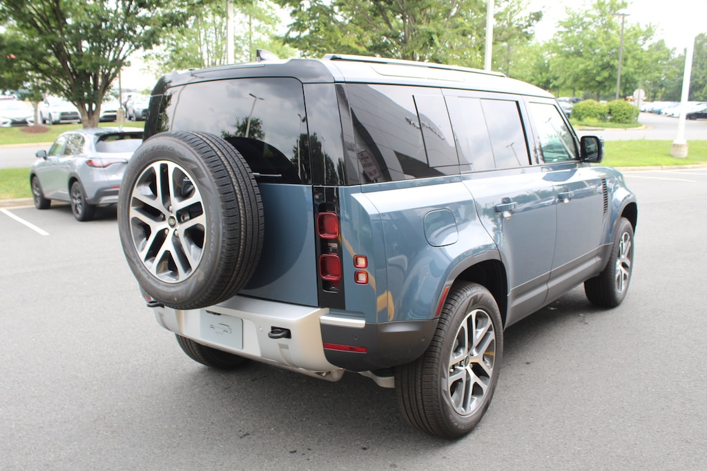 New 2025 Land Rover Defender 110 S 300PS SUV