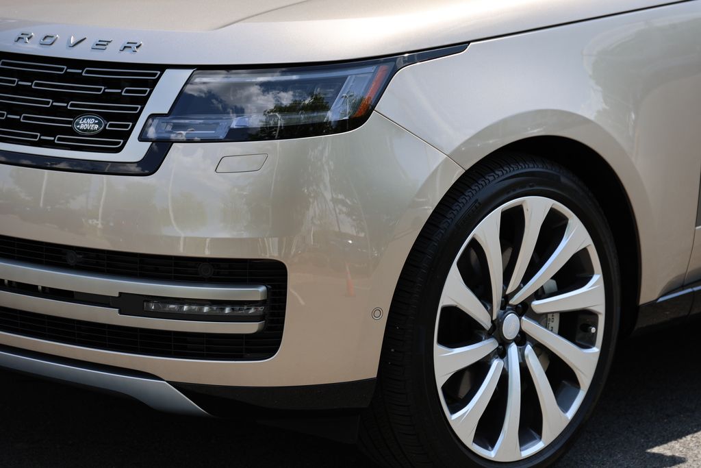 2025 Land Rover Range Rover SE - Photo 5