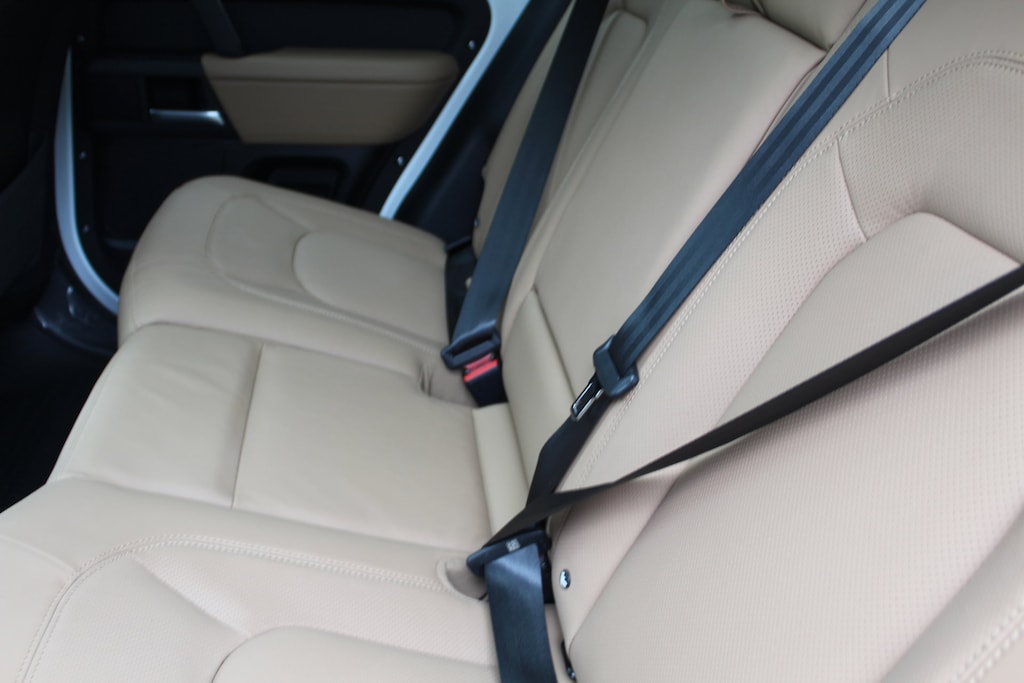 New 2025 Land Rover Defender 110 S 300PS SUV