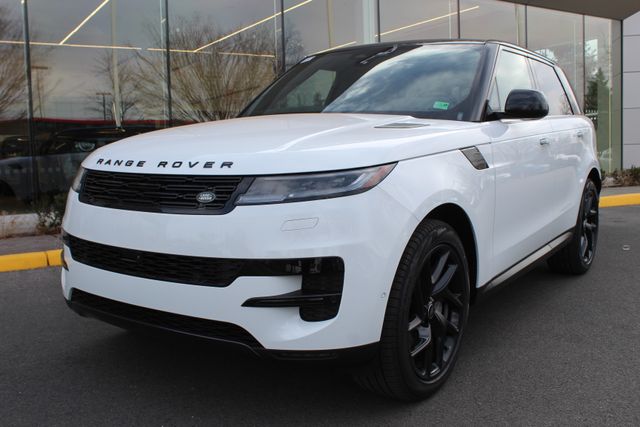 2025 Land Rover Range Rover Sport SE's photo