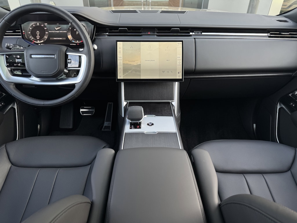 New 2026 Land Rover Range Rover SE 7 Seats SUV