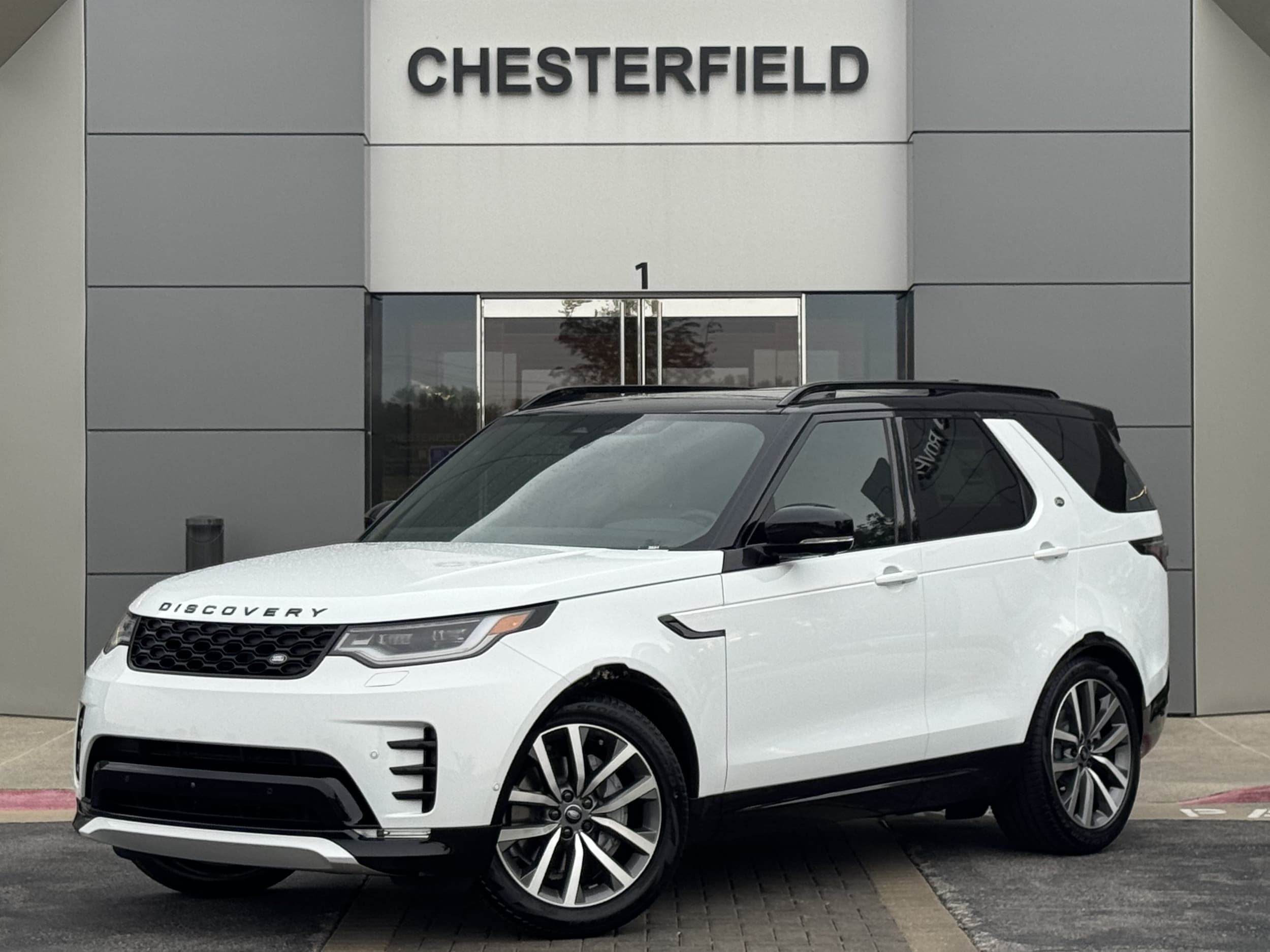 2026 Land Rover Discovery